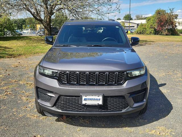 2022 Jeep Grand Cherokee Altitude 4x4
