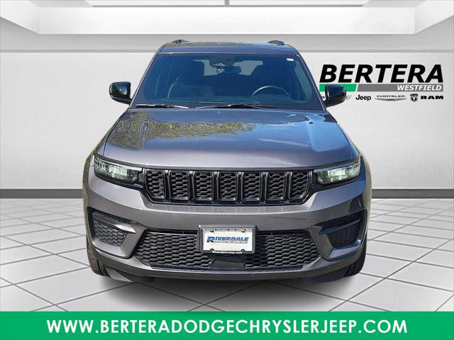 2022 Jeep Grand Cherokee Altitude 4x4