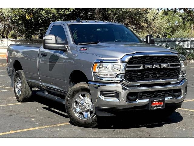 2024 RAM 3500 Tradesman Regular Cab 4x4 8 Box
