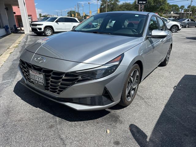 2022 Hyundai Elantra Limited