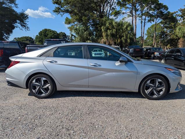 2022 Hyundai Elantra Limited
