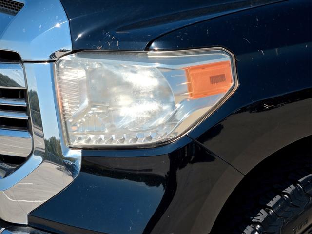 2016 Toyota Tundra SR5 5.7L V8