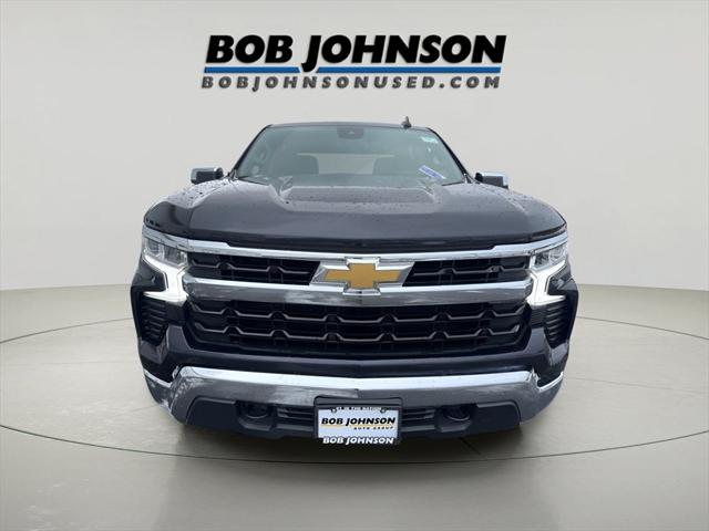 2022 Chevrolet Silverado 1500 4WD Crew Cab Standard Bed LT
