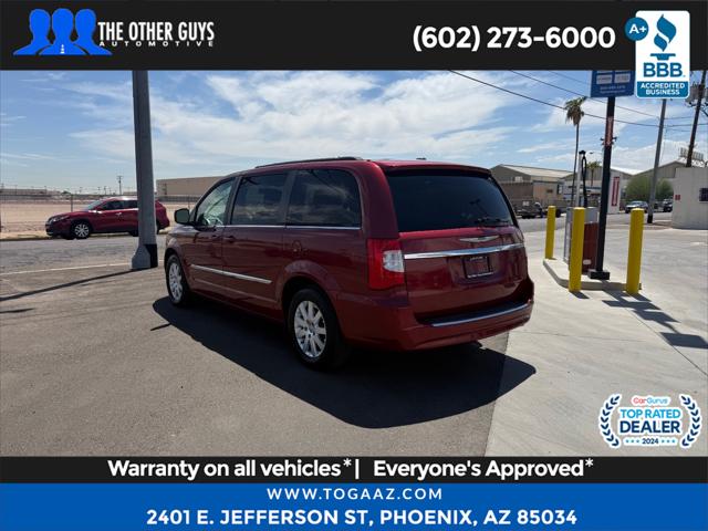 2016 Chrysler Town & Country Touring