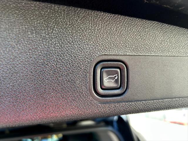 2013 Cadillac Escalade Platinum Edition