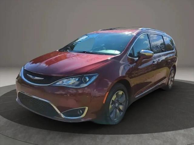 2020 Chrysler Pacifica Hybrid 35th Anniversary Limited for sale in Jordan, MN