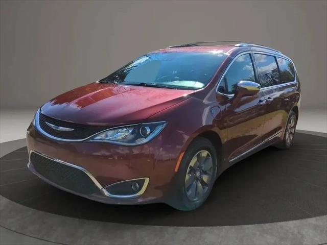 2020 Chrysler Pacifica Hybrid 35th Anniversary Limited for sale in Jordan, MN
