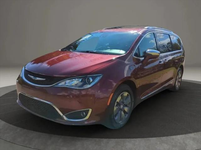 2020 Chrysler Pacifica Hybrid 35th Anniversary Limited for sale in Jordan, MN