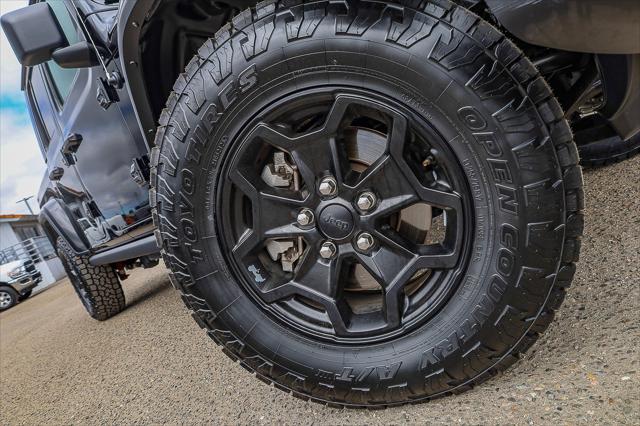 2021 Jeep Gladiator Willys 4x4 2021 Jeep Gladiator Willys 4x4