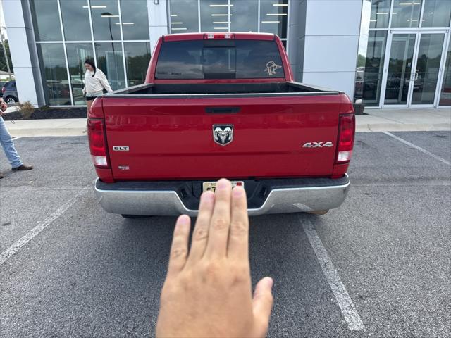 2019 RAM 1500 Classic SLT Crew Cab 4x4 57 Box