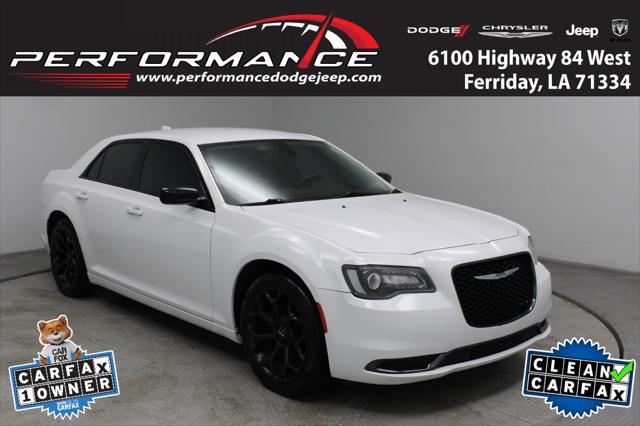 2019 Chrysler 300 Touring