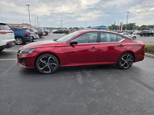 2023 Nissan Altima SR FWD