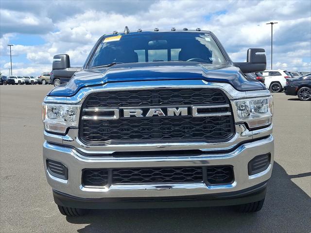 2024 RAM 2500 Tradesman Crew Cab 4x4 64 Box