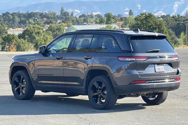 2023 Jeep Grand Cherokee Altitude 4x4