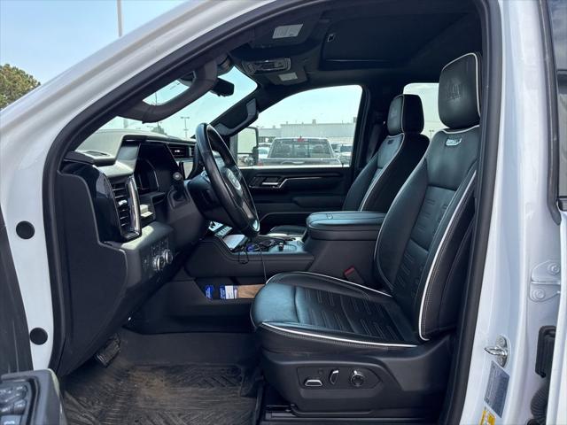 2024 GMC Sierra 2500HD 4WD Crew Cab Standard Bed AT4X