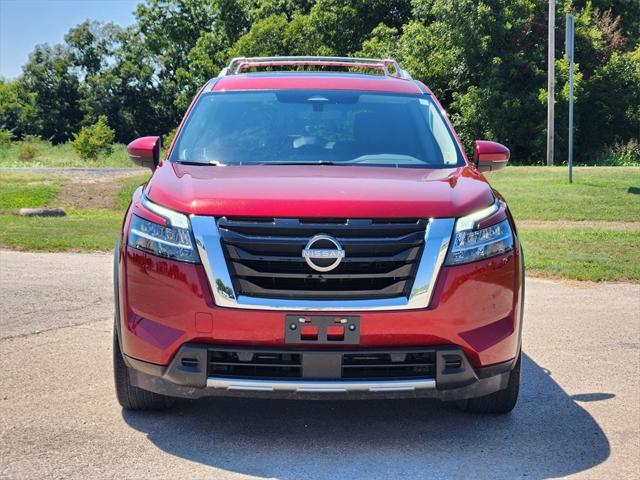 2024 Nissan Pathfinder SL FWD