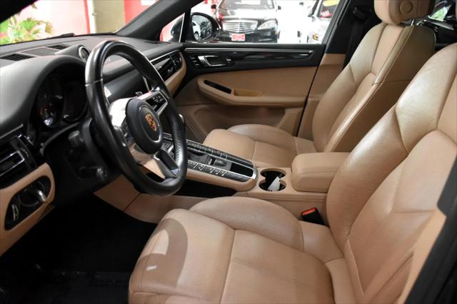 2019 Porsche Macan Standard