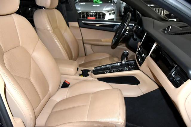 2019 Porsche Macan Standard
