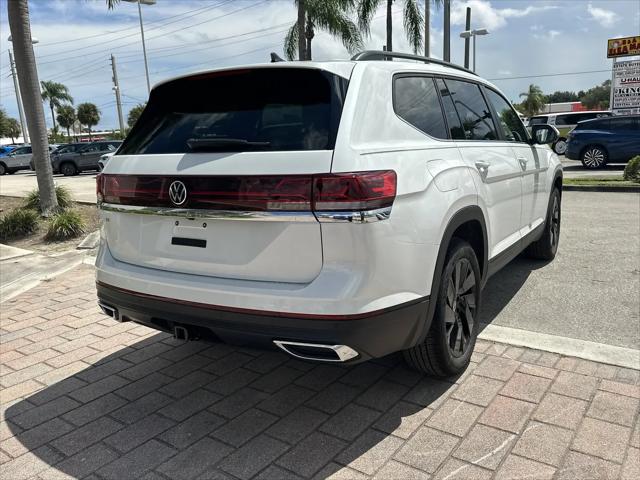2026 Volkswagen Atlas SE with Technology