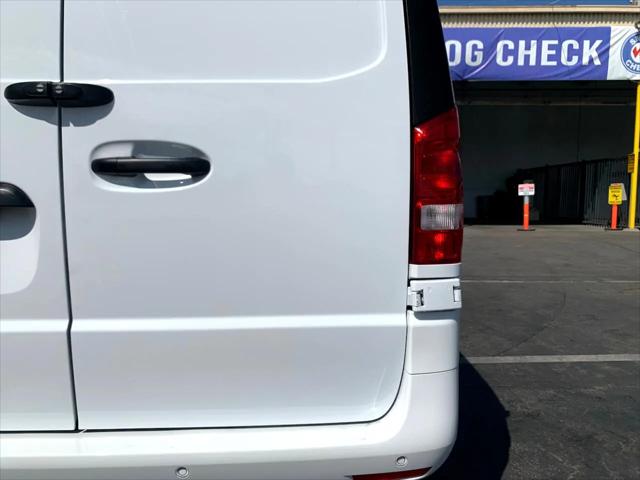 2023 Mercedes-Benz Metris Standard