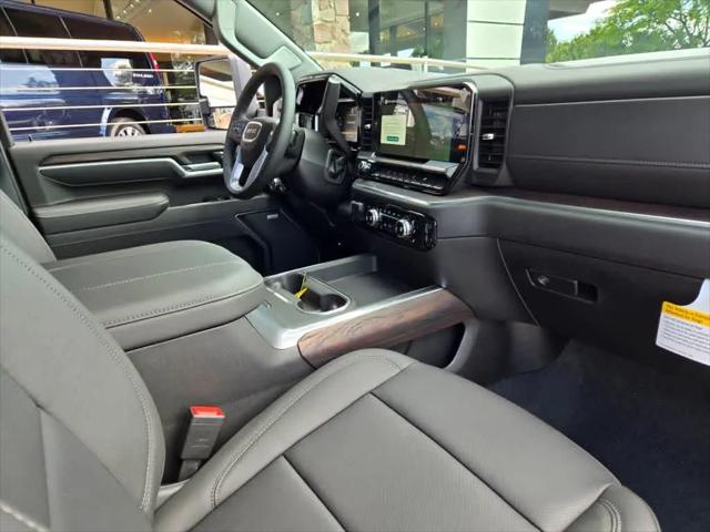 2026 GMC Sierra 2500HD Crew Cab, Standard Bed, SLT, 4WD