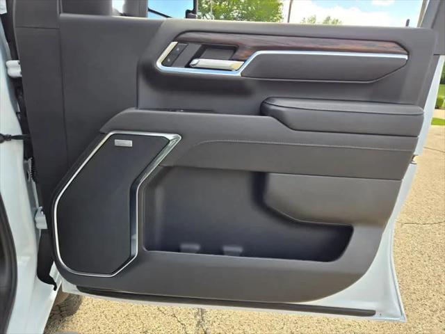 2026 GMC Sierra 2500HD Crew Cab, Standard Bed, SLT, 4WD