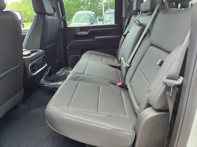 2026 GMC Sierra 2500HD Crew Cab, Standard Bed, SLT, 4WD