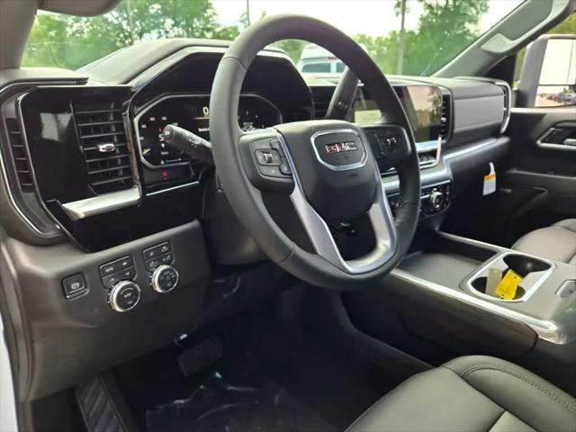 2026 GMC Sierra 2500HD Crew Cab, Standard Bed, SLT, 4WD