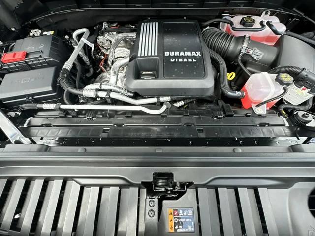 2026 GMC Sierra 1500 Crew Cab, Short Bed, SLT, RWD