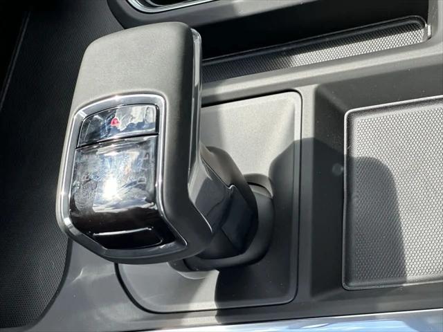 2026 GMC Sierra 1500 Crew Cab, Short Bed, SLT, RWD