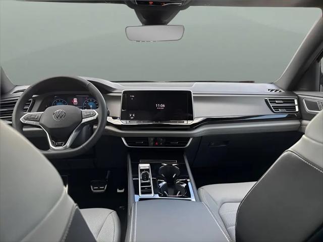 2026 Volkswagen Atlas Cross Sport SEL R-Line Black