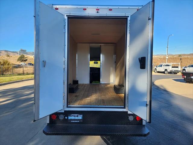 2025 Chevrolet Express Cutaway Work Van