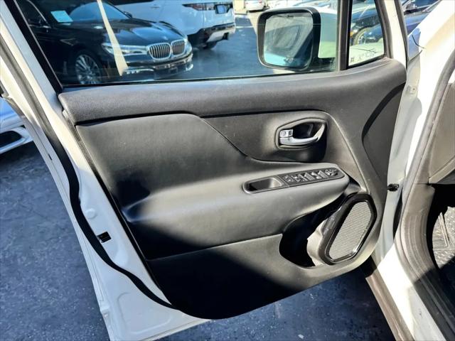 2020 Jeep Renegade Altitude FWD
