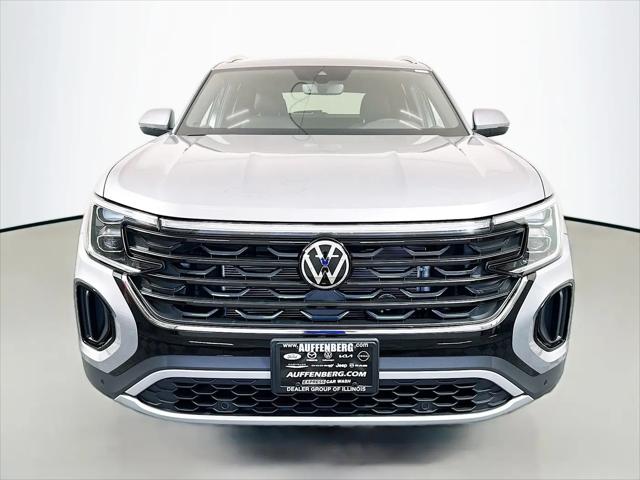 2026 Volkswagen Atlas Cross Sport SE with Technology