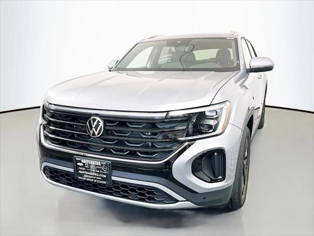 2026 Volkswagen Atlas Cross Sport SE with Technology