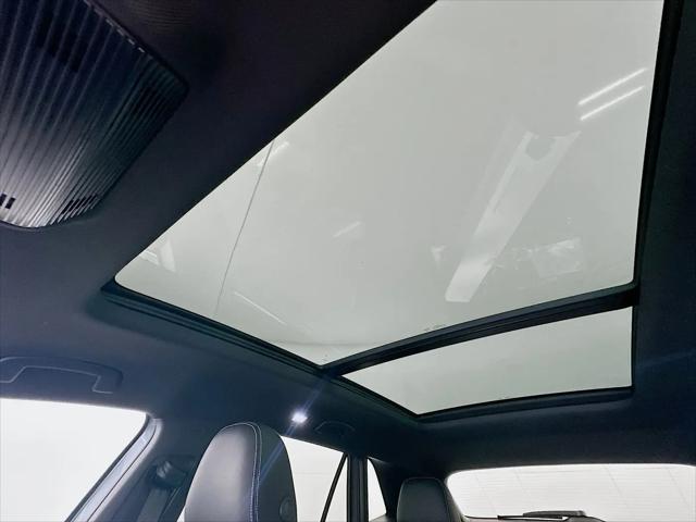 2026 Volkswagen Atlas Cross Sport SE with Technology
