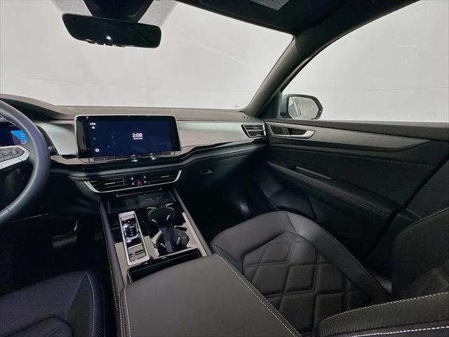 2026 Volkswagen Atlas Cross Sport SE with Technology