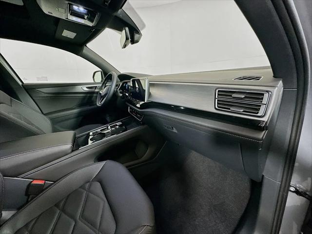 2026 Volkswagen Atlas Cross Sport SE with Technology
