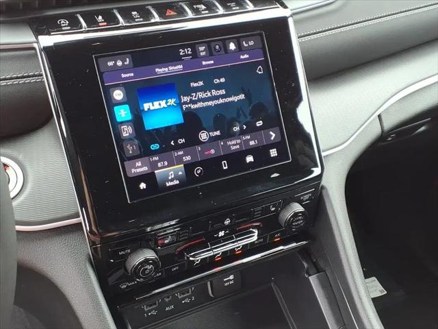 2025 Jeep Grand Cherokee L Laredo 4x4