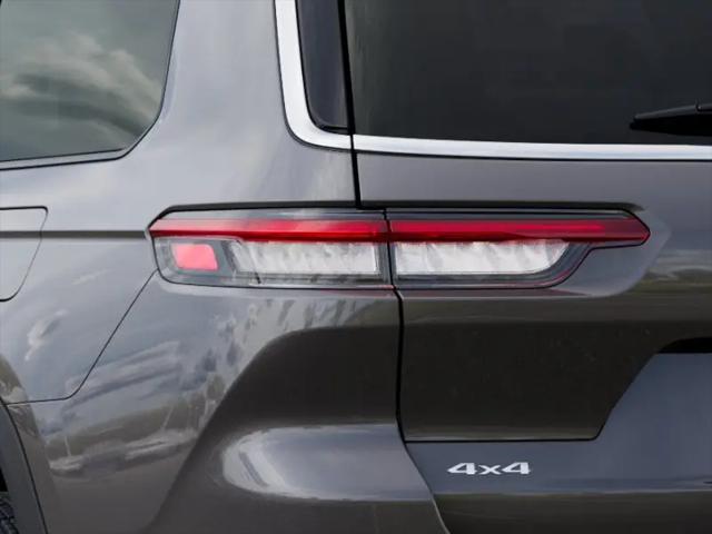 2025 Jeep Grand Cherokee L Laredo 4x4