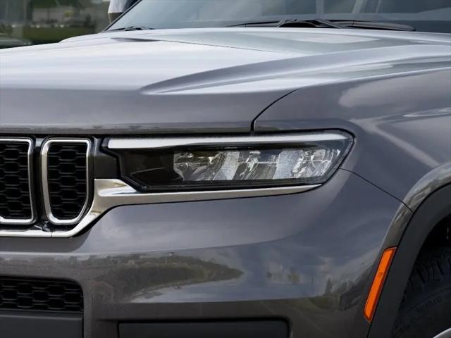 2025 Jeep Grand Cherokee L Laredo 4x4