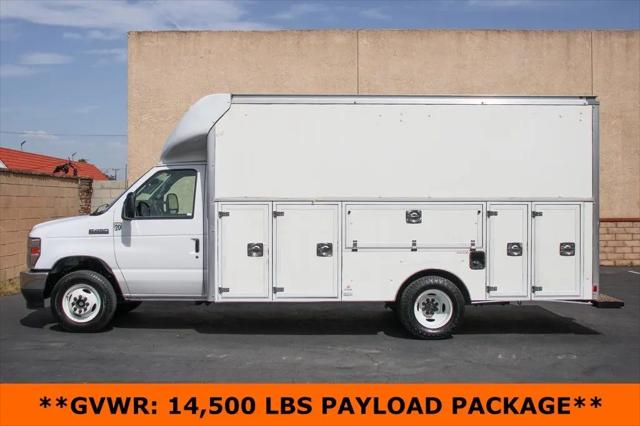 2023 Ford E-450 Cutaway Base