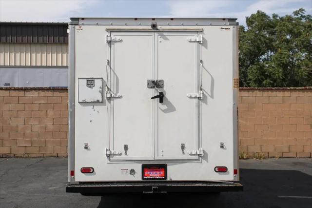 2023 Ford E-450 Cutaway Base