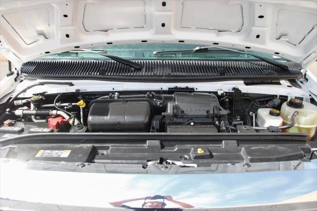 2023 Ford E-450 Cutaway Base