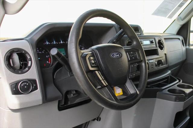 2023 Ford E-450 Cutaway Base