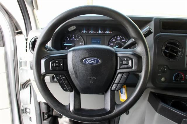 2023 Ford E-450 Cutaway Base