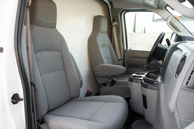 2023 Ford E-450 Cutaway Base