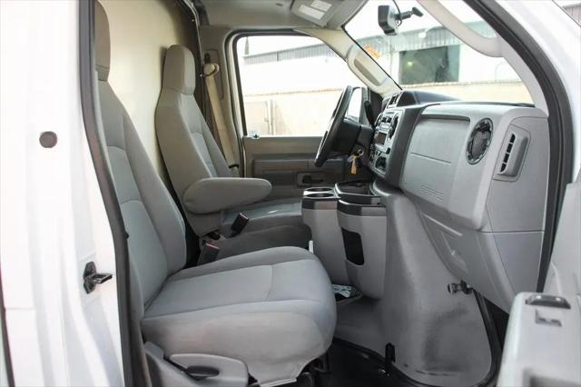 2023 Ford E-450 Cutaway Base
