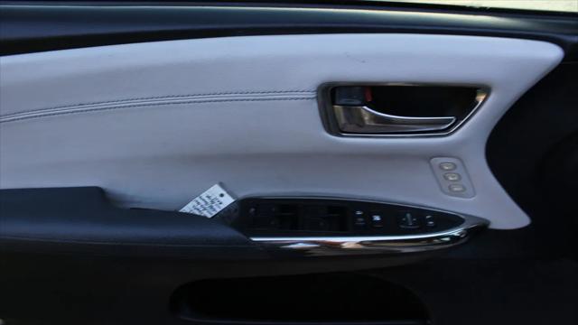 2013 Toyota Avalon XLE