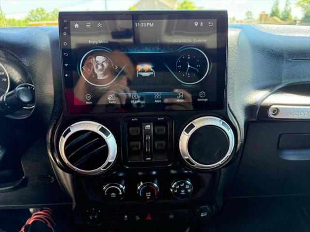 2012 Jeep Wrangler Unlimited Unlimited Sahara